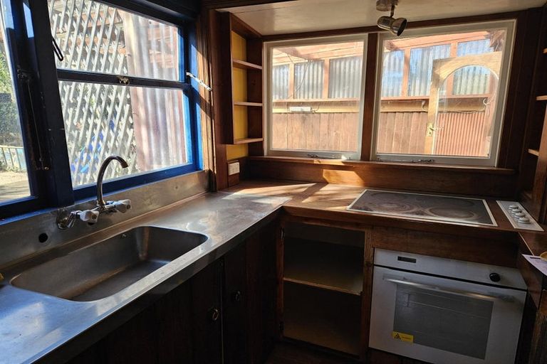 Photo of property in 165 Shaw Avenue, New Brighton, Christchurch, 8083