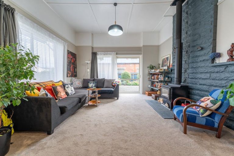 Photo of property in 100 High Street, Waimate, 7924