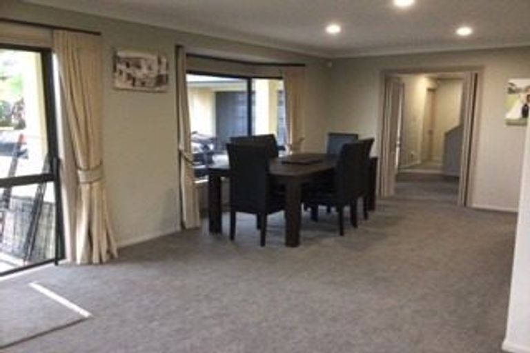 Photo of property in 11 Hillford Place, Welcome Bay, Tauranga, 3175