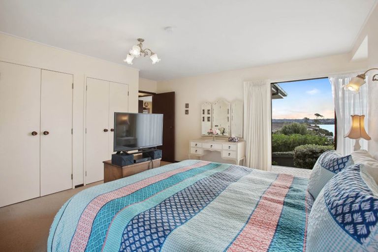 Photo of property in 5 Essington Place, Half Moon Bay, Auckland, 2012