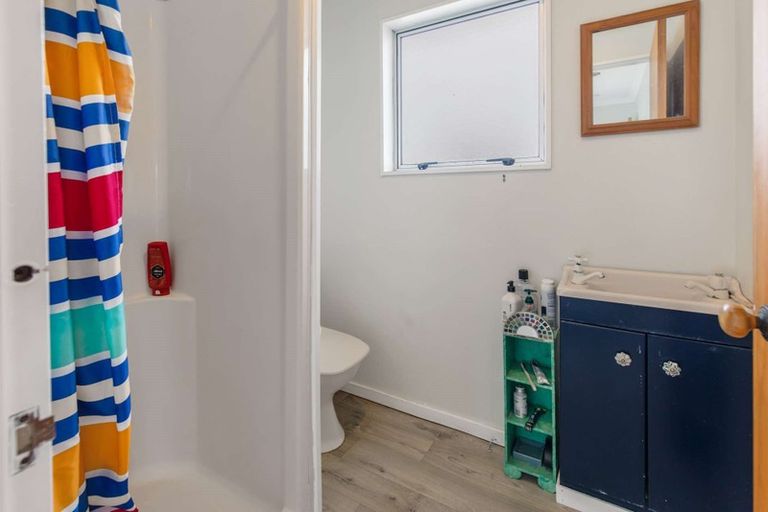 Photo of property in 28 Hood Street, Castlecliff, Whanganui, 4501