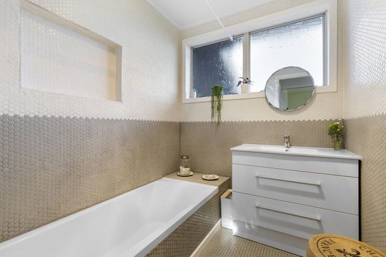 Photo of property in 59 Pasadena Crescent, Totara Park, Upper Hutt, 5018