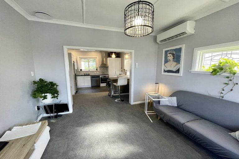 Photo of property in 26 Queens Drive, Kilbirnie, Wellington, 6022