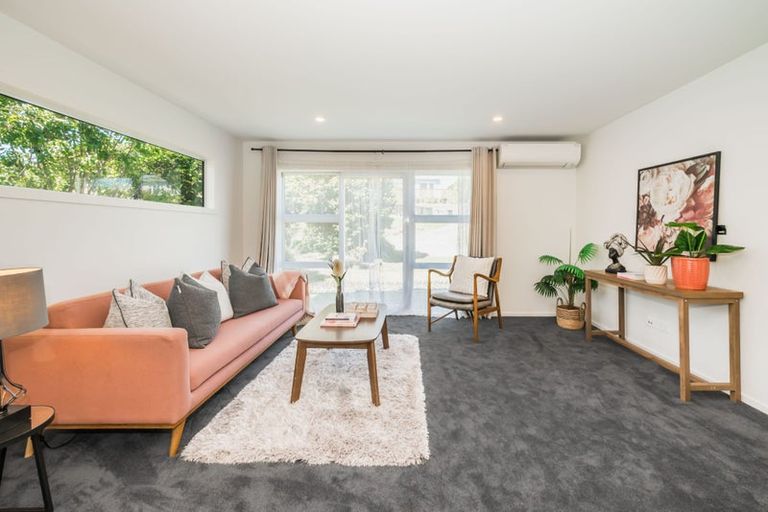 Photo of property in 35 Moana Road, Paraparaumu, 5032