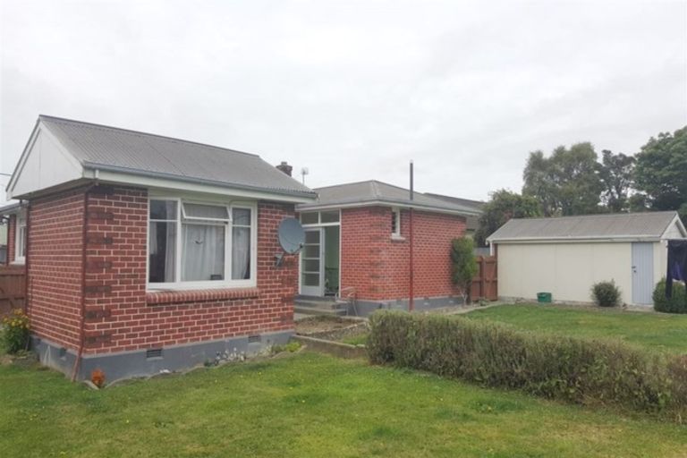 Photo of property in 18 Exeter Street, Waimate, 7924