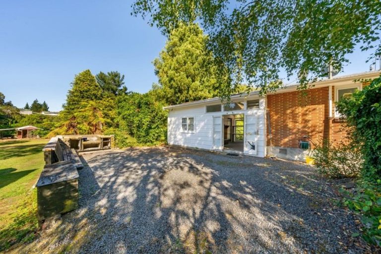 Photo of property in 52 Maymorn Road, Te Marua, Upper Hutt, 5018