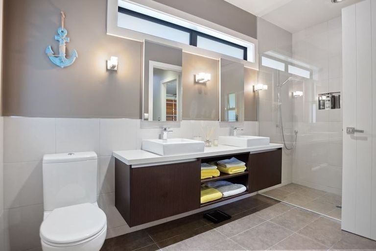 Photo of property in 6 Centennial Drive, Whitianga, 3510