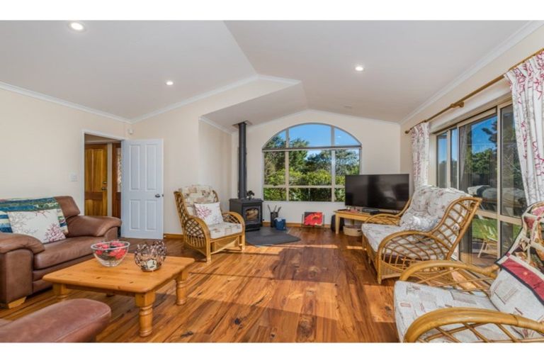 Photo of property in 206 Te Toiroa Road, Ngunguru, Whangarei, 0173