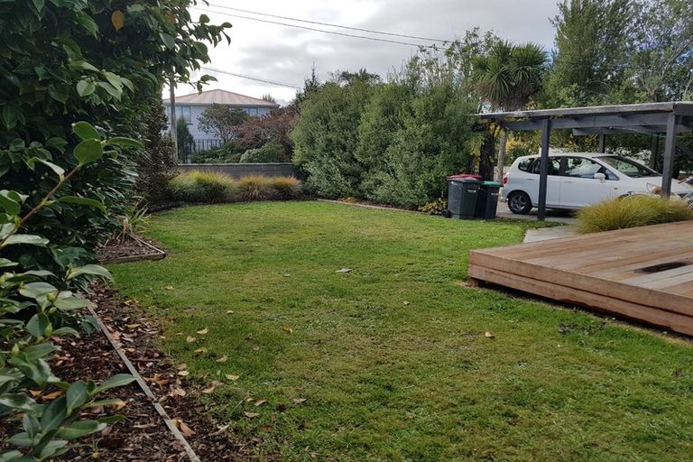 Photo of property in 1/11 Mclellan Place, Ilam, Christchurch, 8041