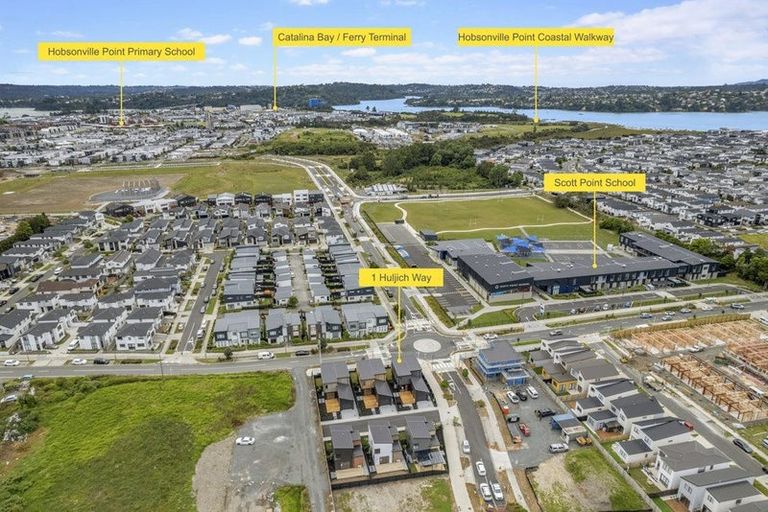 Photo of property in 1 Huljich Way, Hobsonville, Auckland, 0616