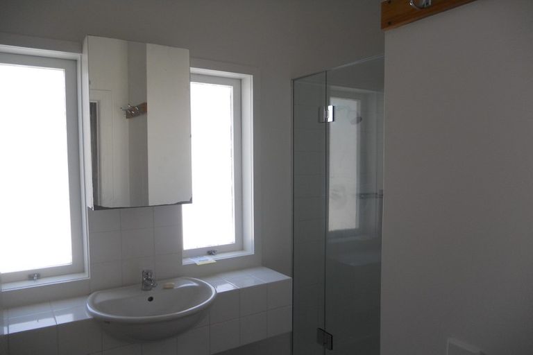 Photo of property in 128 Calliope Road, Stanley Point, Auckland, 0624