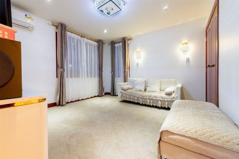 Photo of property in 12 Fairhill Place, Flat Bush, Auckland, 2016