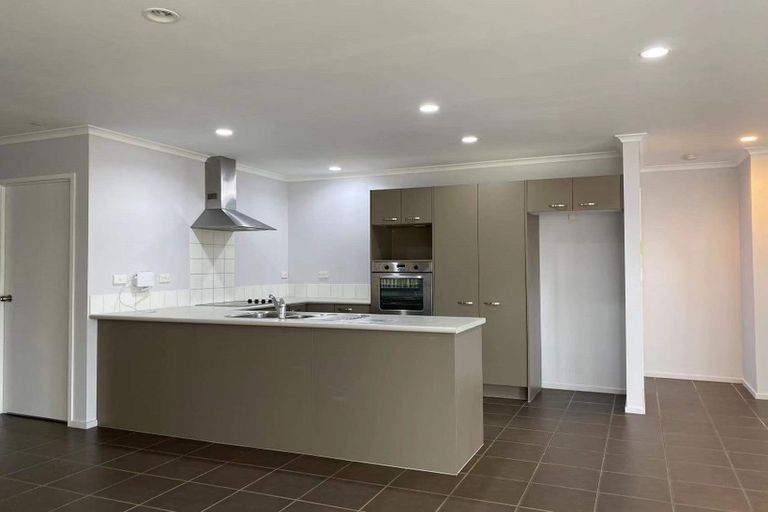 Photo of property in 1 Carol Lee Place, Albany Heights, Auckland, 0632