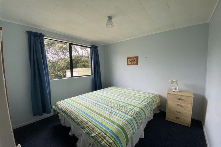 Photo of property in 12 Point Road, Mokau, 4376