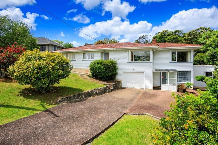 Photo of property in 8 Radiata Lane, Chatswood, Auckland, 0626