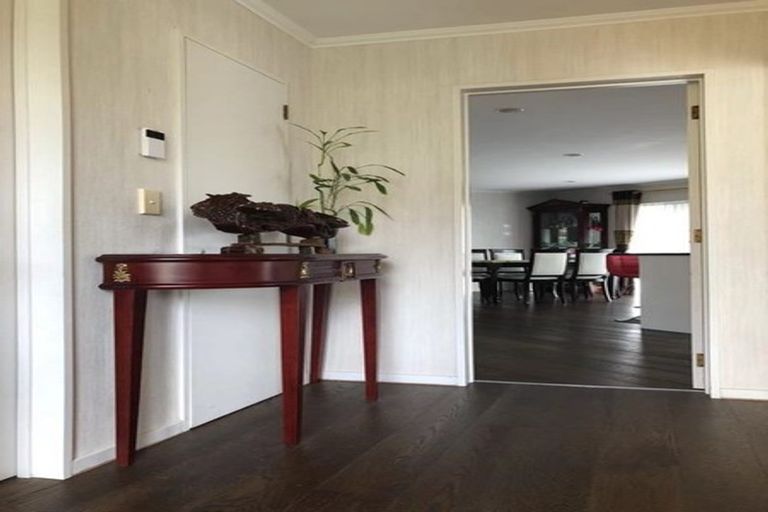 Photo of property in 14 Alice Place, Hillcrest, Auckland, 0627