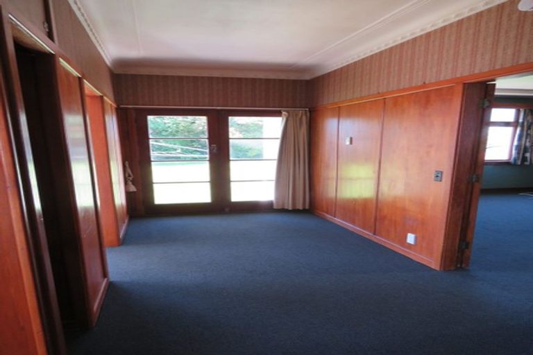 Photo of property in 13 Hunter Street, Edendale, 9825