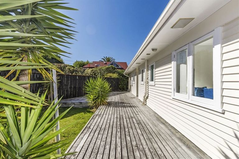 Photo of property in 3 Havelock Avenue, Forrest Hill, Auckland, 0620