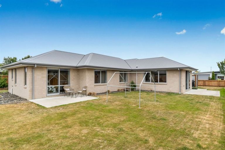 Photo of property in 18 Granite Drive, Rolleston, 7614