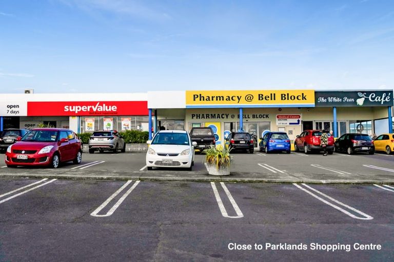 Photo of property in 27 Culzean Grove, Bell Block, New Plymouth, 4312