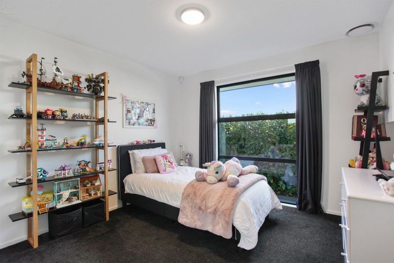 Photo of property in 9 Kawharu Street, Marshland, Christchurch, 8083