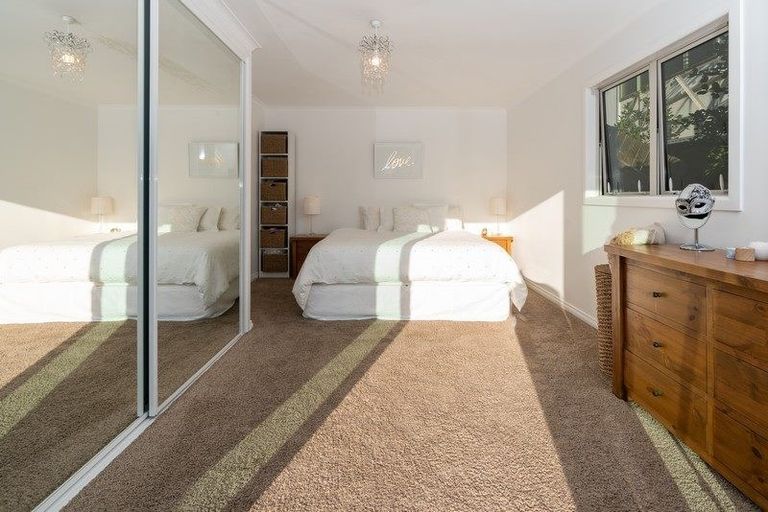 Photo of property in 13 Aperahama Street, Paekakariki, 5034