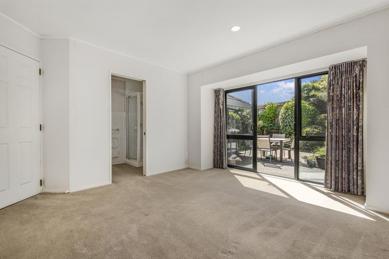 Photo of property in 5/31 Nicholas Road, Somerville, Auckland, 2014