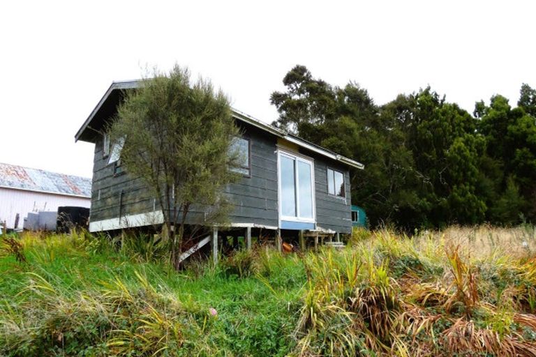 Photo of property in 49a Caledonian Road, Westport, 7892