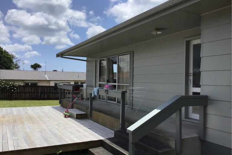 Photo of property in 20 Dingadee Street, Welcome Bay, Tauranga, 3112