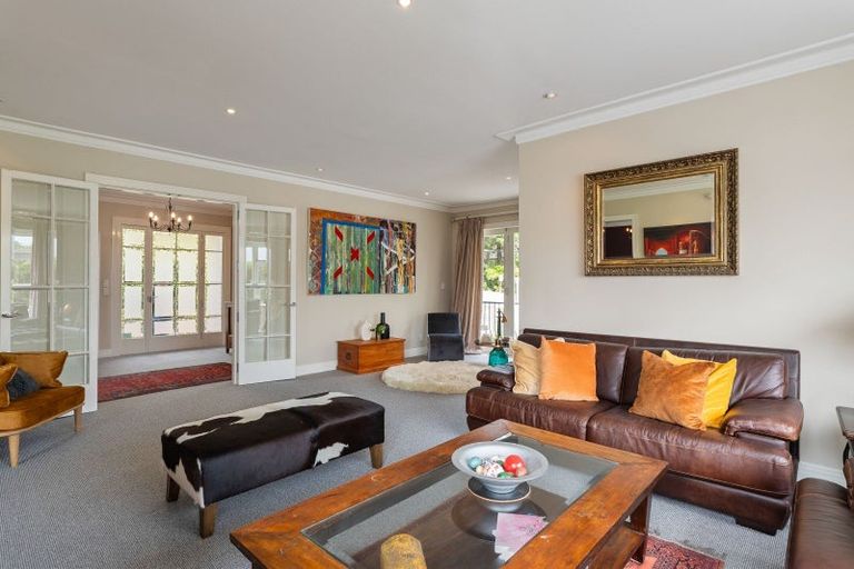 Photo of property in 43 Nicholson Road, Khandallah, Wellington, 6035