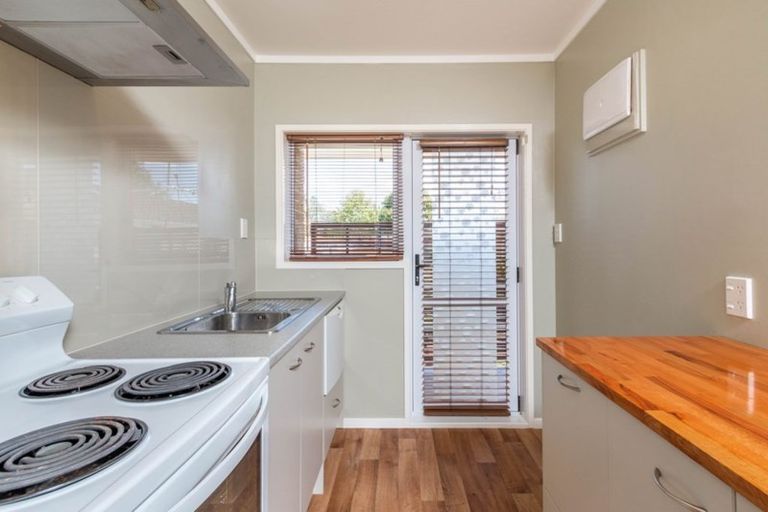 Photo of property in 8/14 Willerton Avenue, New Lynn, Auckland, 0600
