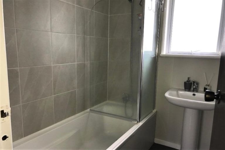 Photo of property in 7 Drake Street, Vogeltown, New Plymouth, 4310