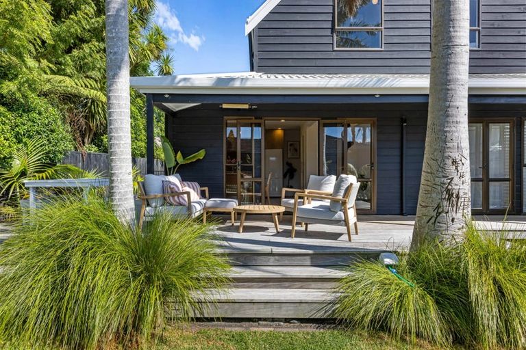 Photo of property in 44b Walton Street, Red Beach, 0932