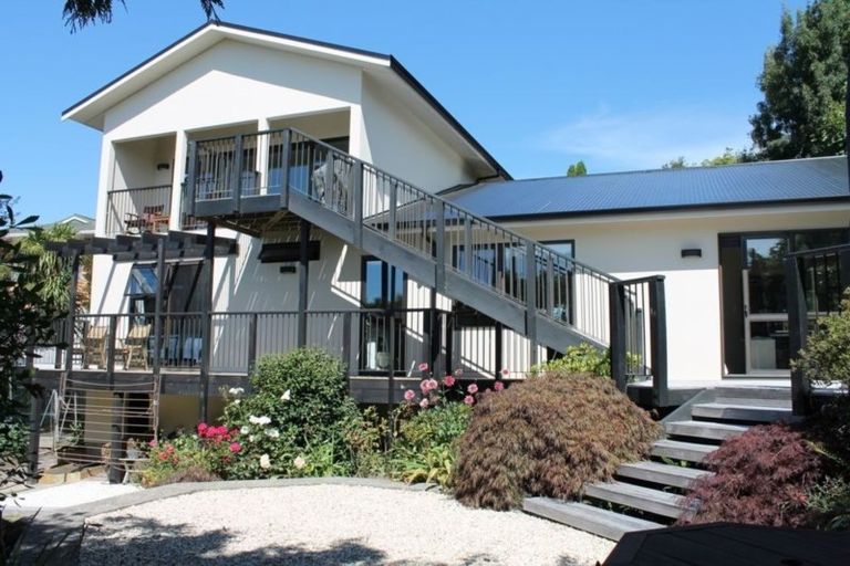 Photo of property in 11 Longhurst Terrace, Cashmere, Christchurch, 8022