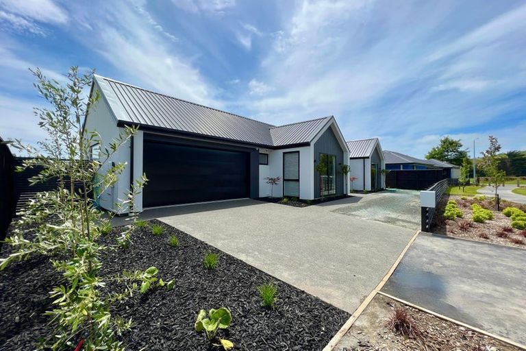 Photo of property in 20 Dray Place, Halswell, Christchurch, 8025