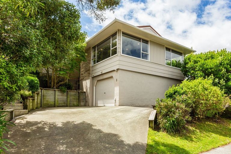 Photo of property in 9 Ayton Drive, Whitby, Porirua, 5024
