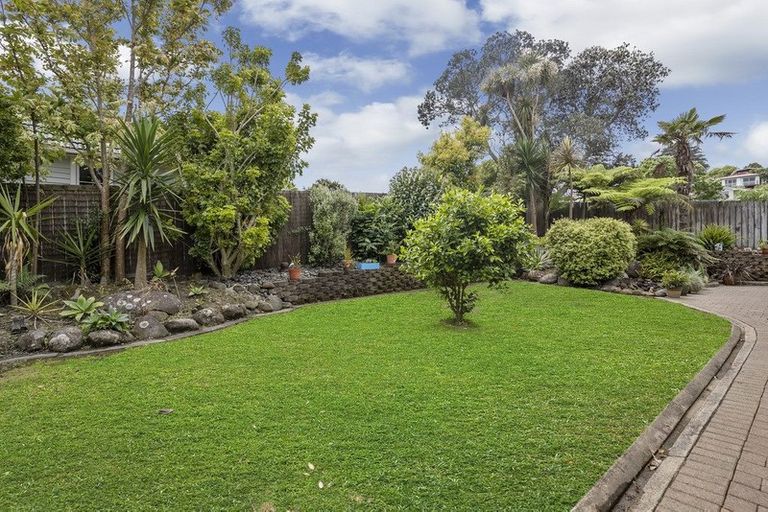 Photo of property in 24 Makiri Street, Helensville, 0800