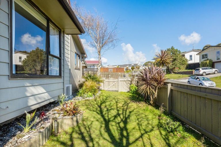 Photo of property in 7a Parkinson Close, Whitby, Porirua, 5024
