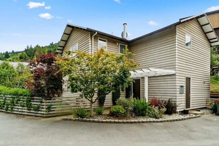 Photo of property in 7 Haines Way, Arthurs Point, Queenstown, 9371