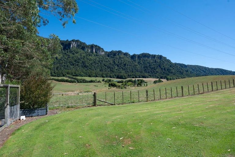 Photo of property in 402 Apirana Road, Horohoro, Rotorua, 3077