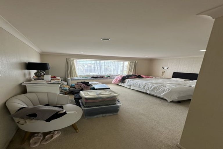 Photo of property in 6 Nathan Close, Somerville, Auckland, 2014
