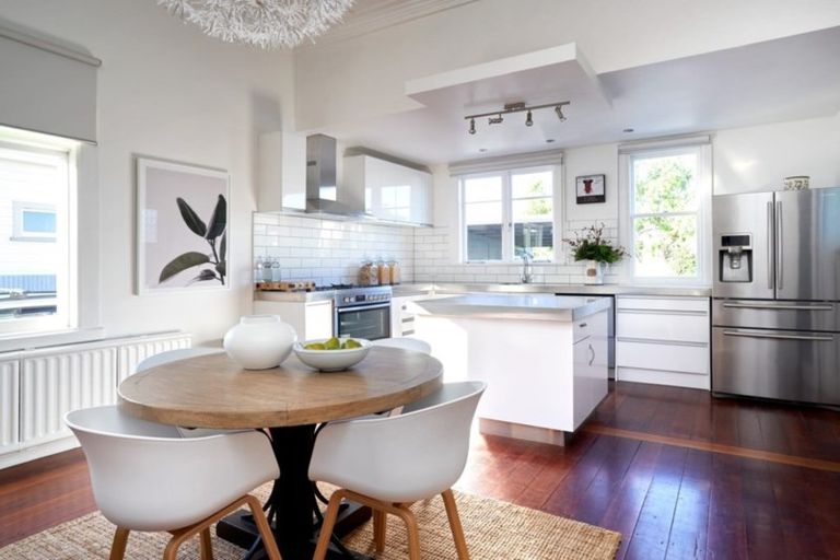 Photo of property in 19 Jull Street, Napier South, Napier, 4110