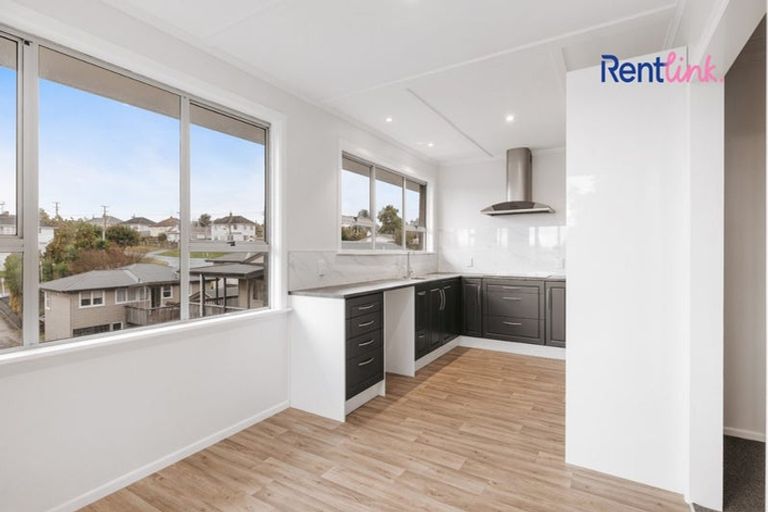 Photo of property in 8 Landview Road, Parkvale, Tauranga, 3112