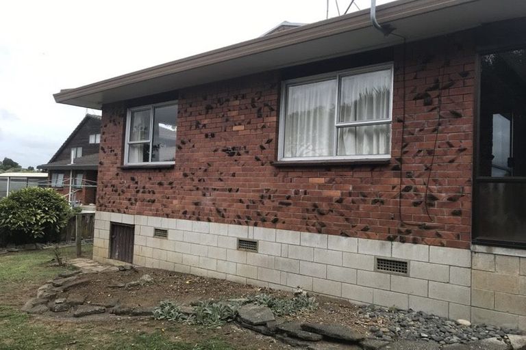 Photo of property in 2/6 Sunshine Place, Papakura, 2110