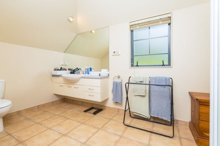 Photo of property in 13h Eban Avenue, Hillcrest, Auckland, 0627