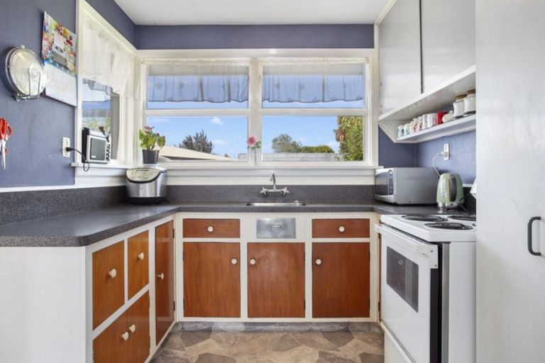 Photo of property in 4 Weston Place, Rangiora, 7400