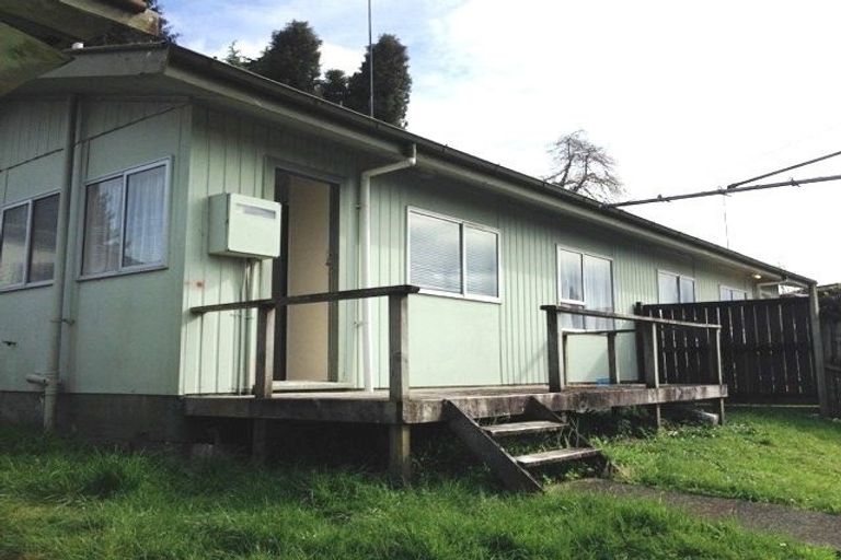 Photo of property in 2/28 Homedale Street, Pukehangi, Rotorua, 3015