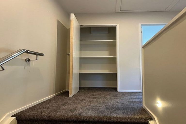 Photo of property in 8/88 Gloria Avenue, Te Atatu Peninsula, Auckland, 0610