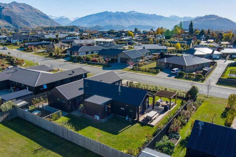 Photo of property in 45 West Meadows Drive, Wanaka, 9305