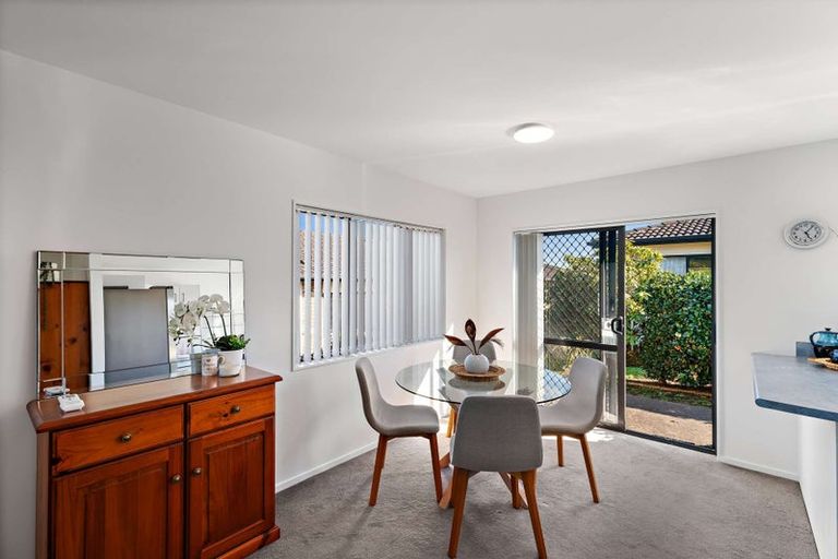 Photo of property in 9/197 Royal Road, Massey, Auckland, 0614